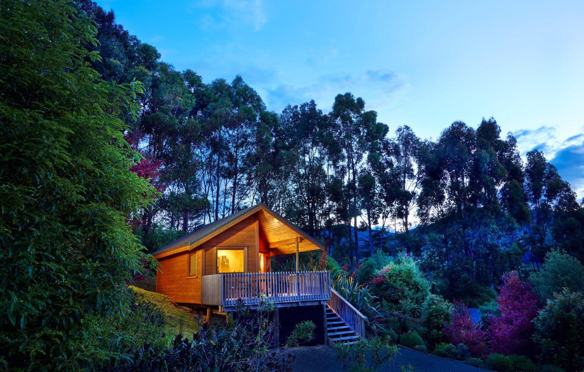 Villa The Resurgence Motueka Esterno foto